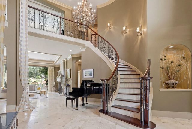 19 Miramar Heights Circle, Sugar Land, TX 77479