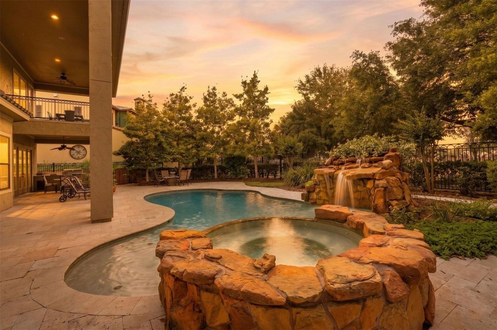 19 Miramar Heights Circle, Sugar Land, TX 77479