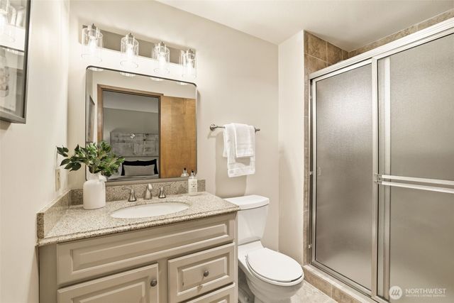 19421 68th Avenue NE, Kenmore, WA 98028