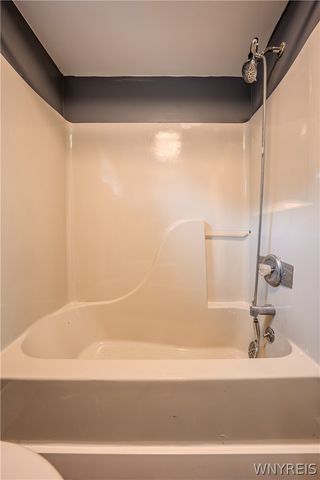 212 East Street, Buffalo, NY 14207