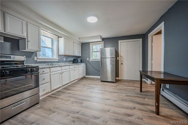 212 East Street, Buffalo, NY 14207