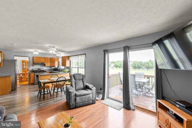 104 COOPWORTH CT, Stephens City, VA 22655