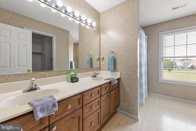 104 COOPWORTH CT, Stephens City, VA 22655