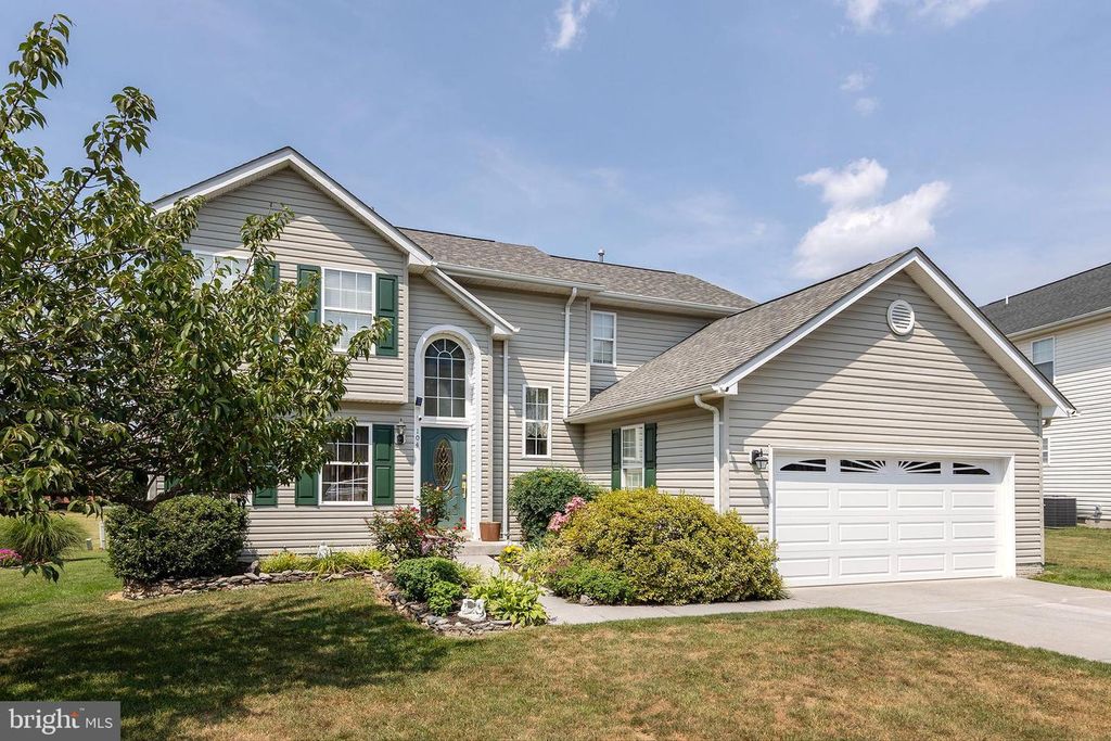 104 COOPWORTH CT, Stephens City, VA 22655
