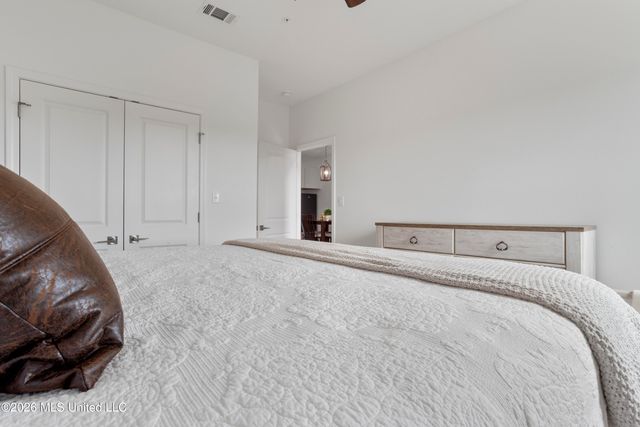 8701 Old Spanish Trail, 102, Ocean Springs, MS 39564