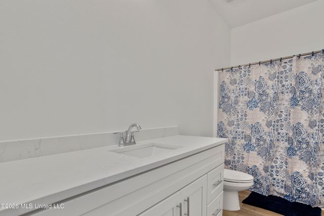 8701 Old Spanish Trail, 102, Ocean Springs, MS 39564