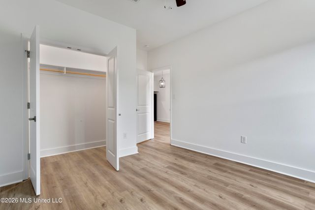 8701 Old Spanish Trail, 102, Ocean Springs, MS 39564