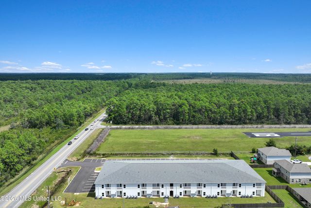 8701 Old Spanish Trail, 102, Ocean Springs, MS 39564