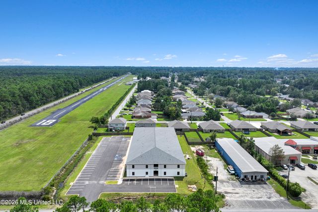 8701 Old Spanish Trail, 102, Ocean Springs, MS 39564