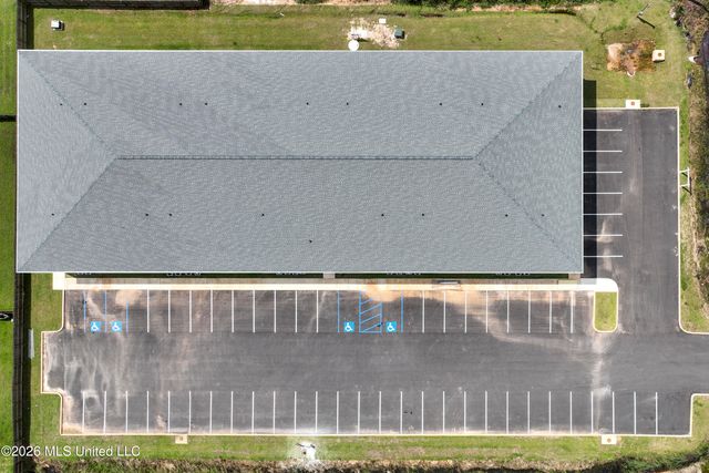 8701 Old Spanish Trail, 102, Ocean Springs, MS 39564