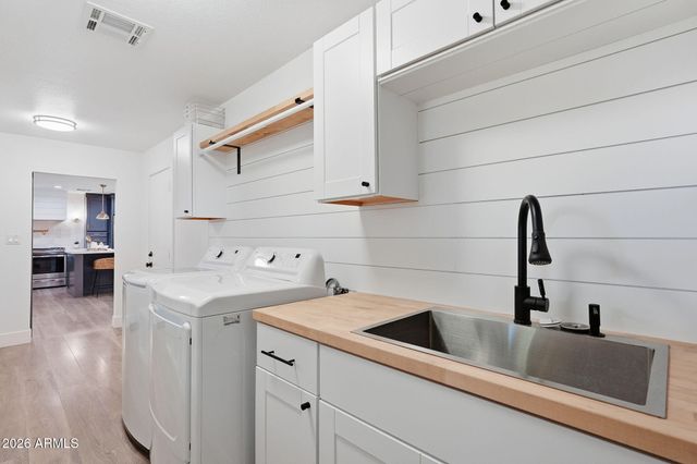 3440 E CORTEZ Street, Phoenix, AZ 85028