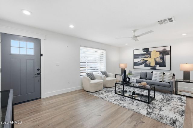 3440 E CORTEZ Street, Phoenix, AZ 85028