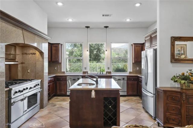 36358 Canyon Terrace, Yucaipa, CA 92399