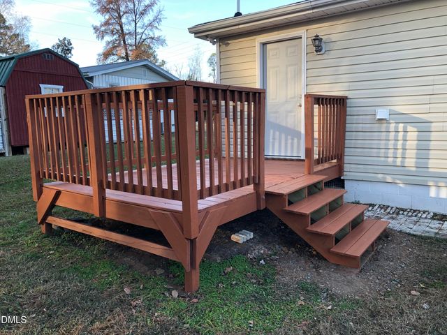 726 Thompson Street, Pittsboro, NC 27312