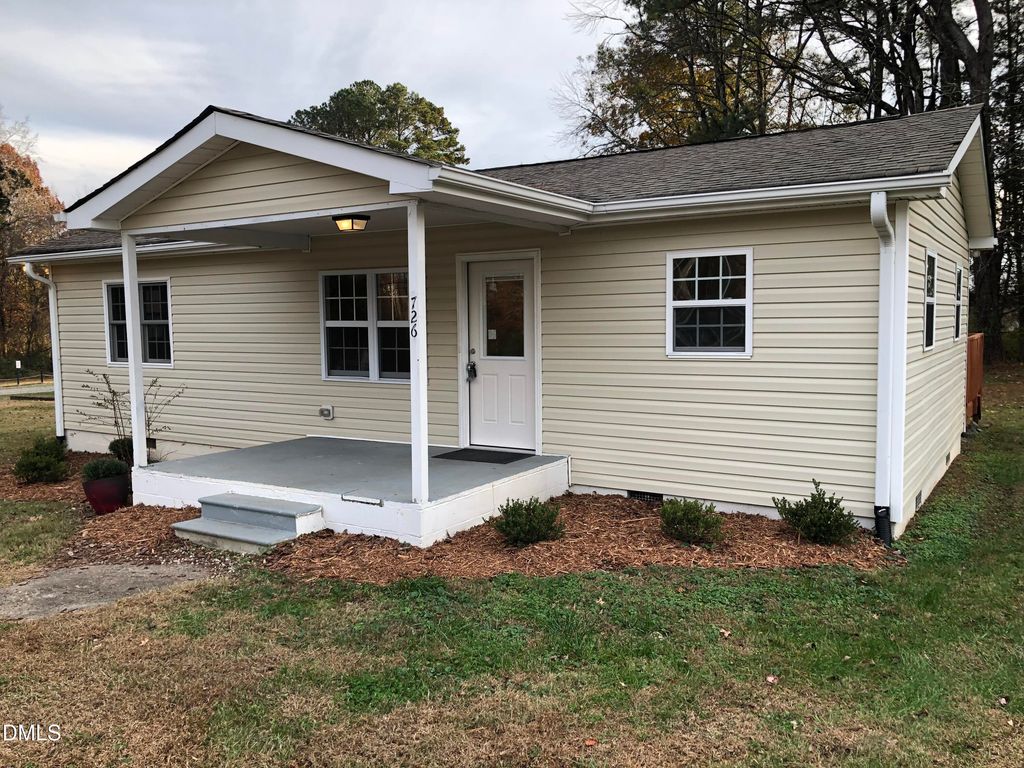 726 Thompson Street, Pittsboro, NC 27312