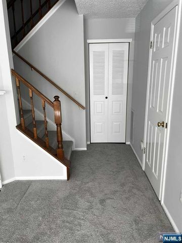 678 Plum Terrace, Mahwah, NJ 07430