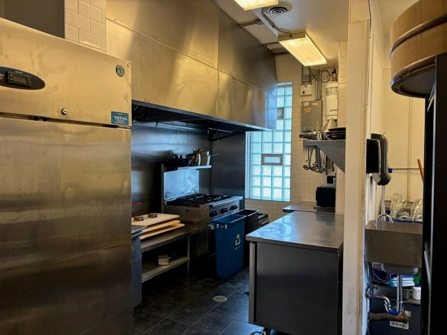 2759 W Augusta Boulevard, Chicago, IL 60622