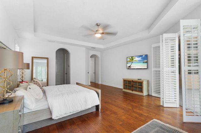 544 Edgebrook Lane, West Palm Beach, FL 33411