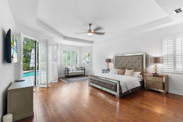 544 Edgebrook Lane, West Palm Beach, FL 33411
