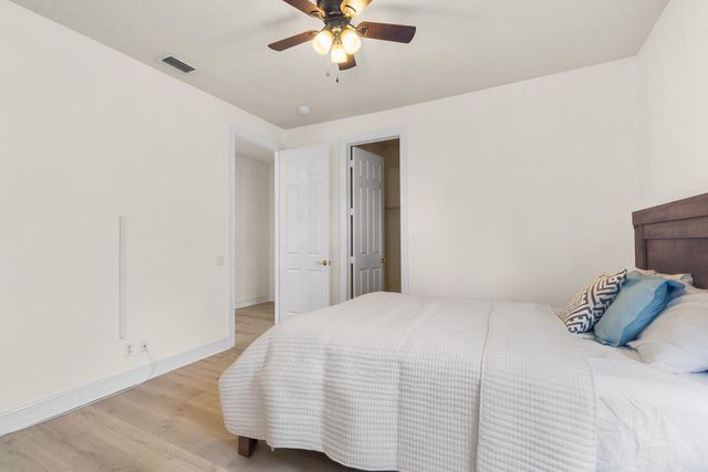 544 Edgebrook Lane, West Palm Beach, FL 33411