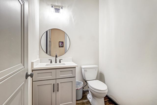 6616 Meadow Lake Place NW, Albuquerque, NM 87120