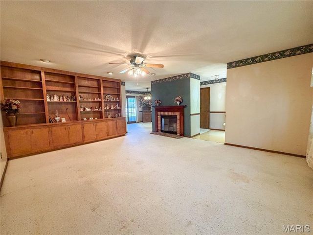 903 Glenn Drive, Sikeston, MO 63801