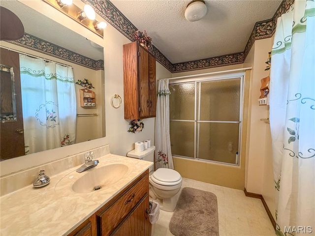 903 Glenn Drive, Sikeston, MO 63801