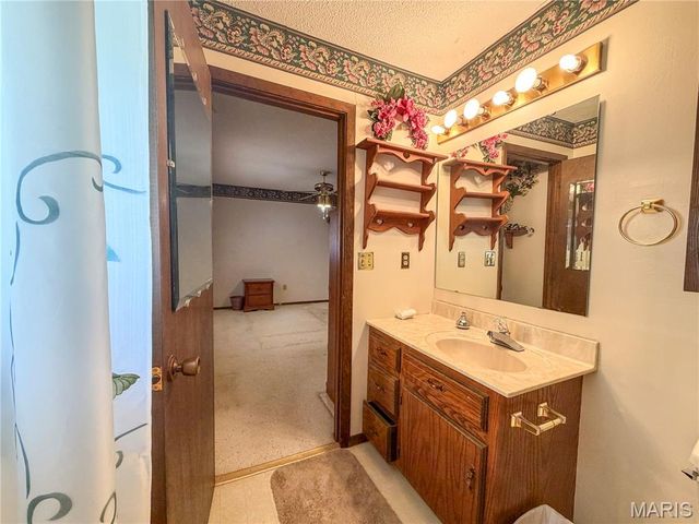 903 Glenn Drive, Sikeston, MO 63801