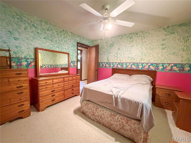 903 Glenn Drive, Sikeston, MO 63801