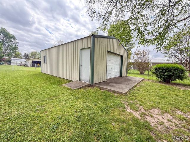 903 Glenn Drive, Sikeston, MO 63801