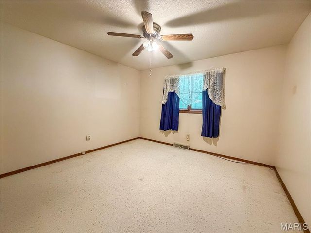 903 Glenn Drive, Sikeston, MO 63801