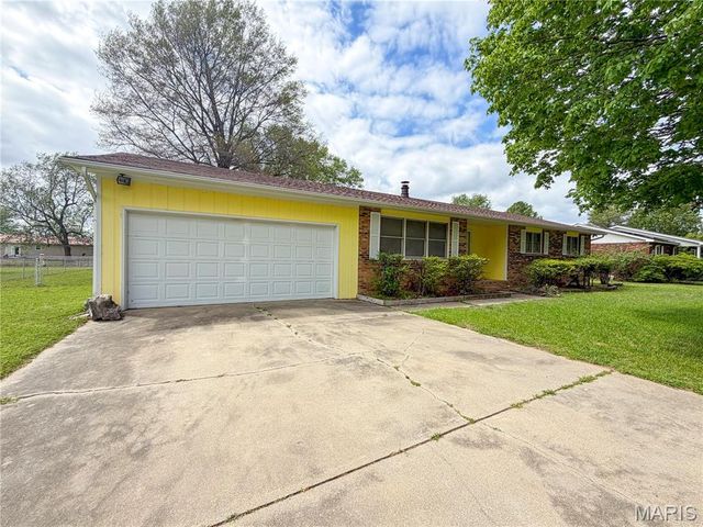 903 Glenn Drive, Sikeston, MO 63801