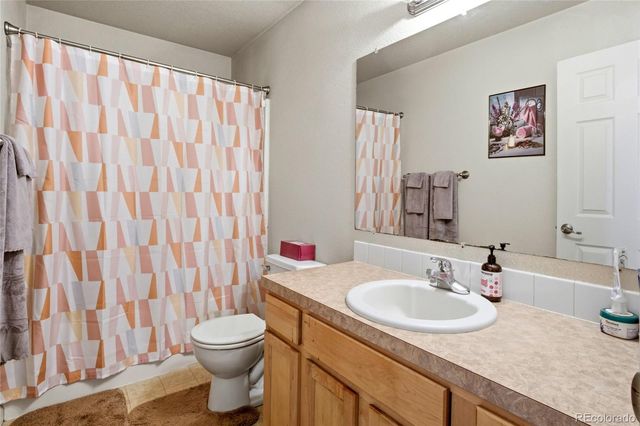 2810 40th Avenue, Greeley, CO 80634