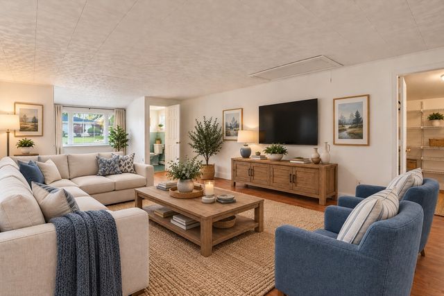 23 Prior Drive, Framingham, MA 01701