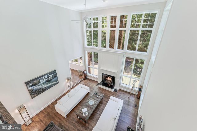 10109 HIGH HILL CT, Great Falls, VA 22066