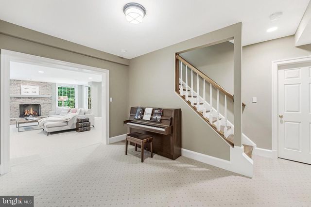 10109 HIGH HILL CT, Great Falls, VA 22066