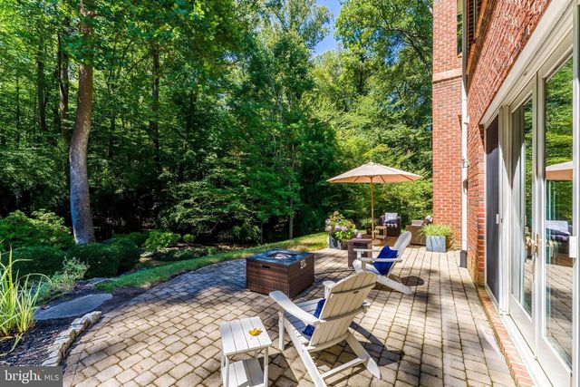 10109 HIGH HILL CT, Great Falls, VA 22066