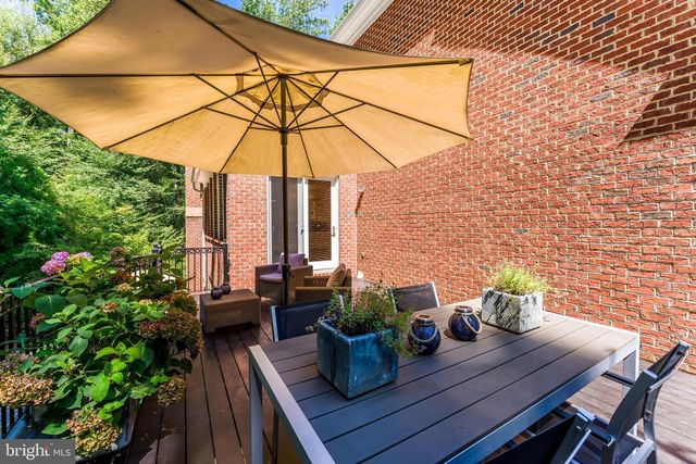 10109 HIGH HILL CT, Great Falls, VA 22066