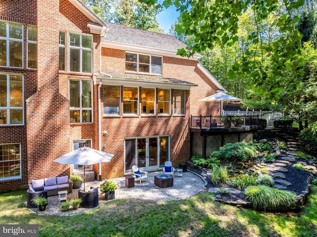 10109 HIGH HILL CT, Great Falls, VA 22066