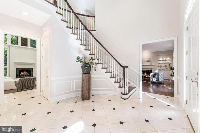 10109 HIGH HILL CT, Great Falls, VA 22066