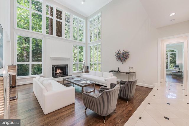 10109 HIGH HILL CT, Great Falls, VA 22066