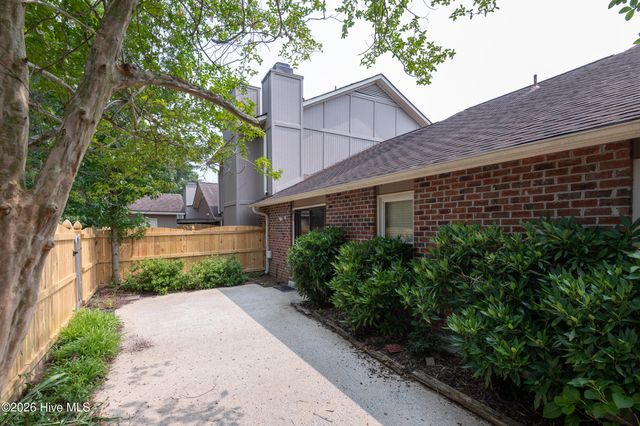 1871 Quail Ridge Road D, Greenville, NC 27858
