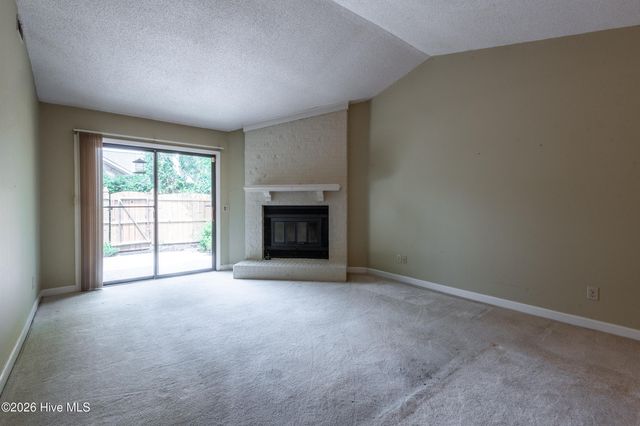 1871 Quail Ridge Road D, Greenville, NC 27858