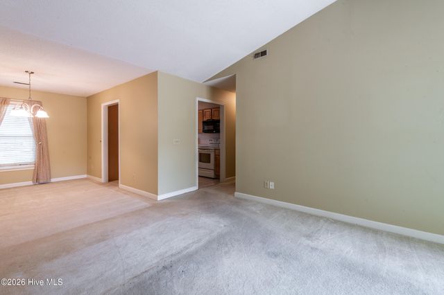 1871 Quail Ridge Road D, Greenville, NC 27858