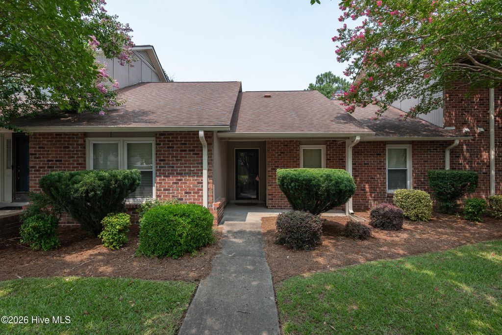 1871 Quail Ridge Road D, Greenville, NC 27858