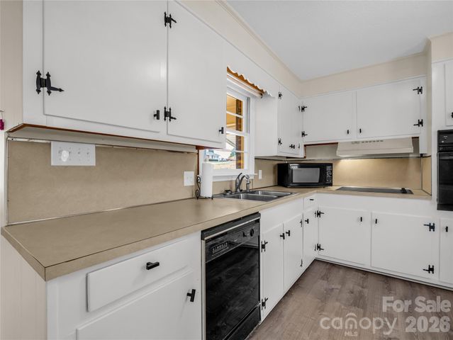 193 Oak Forest Drive, Forest City, NC 28043