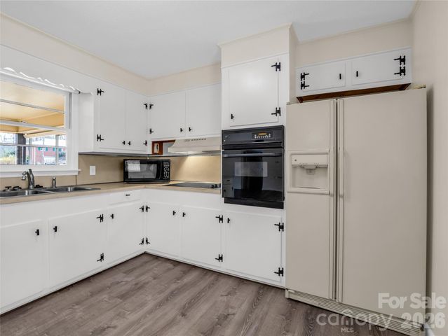 193 Oak Forest Drive, Forest City, NC 28043