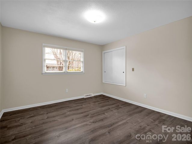 193 Oak Forest Drive, Forest City, NC 28043