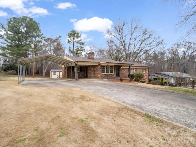 193 Oak Forest Drive, Forest City, NC 28043