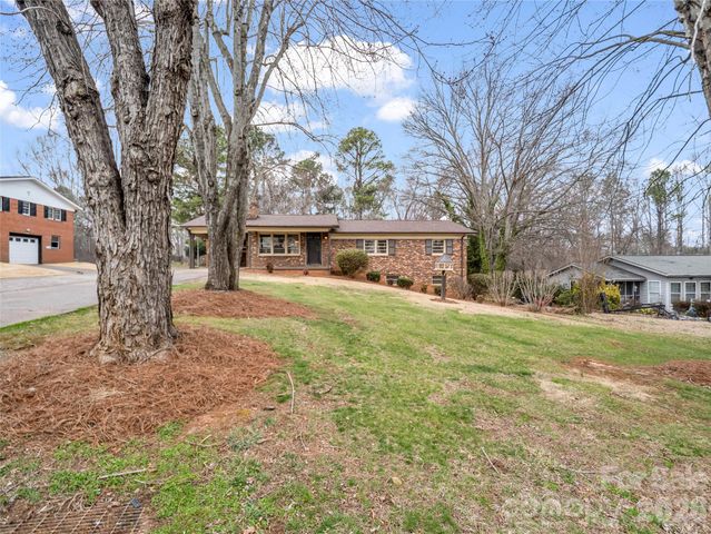 193 Oak Forest Drive, Forest City, NC 28043